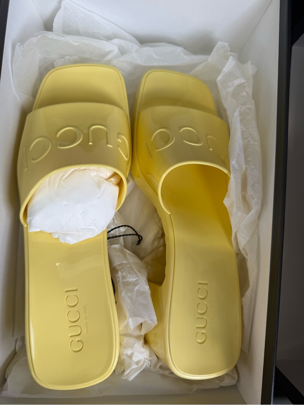 Gucci Yellow Patent Platform Slide Mules - Picture 2 of 4